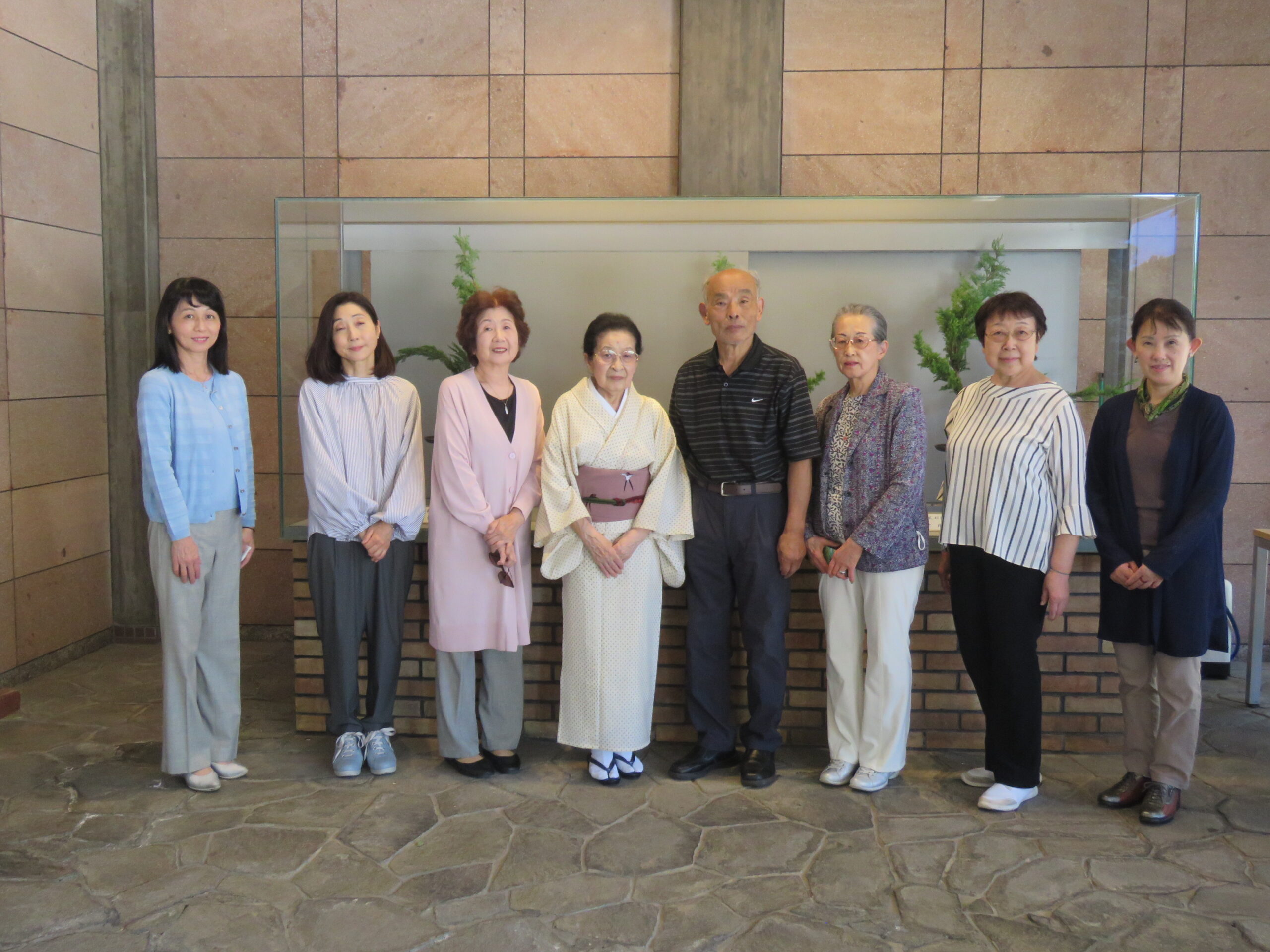 5月３０日(土)の生け花(古流松瀞会：代表 石井 理顕 先生)